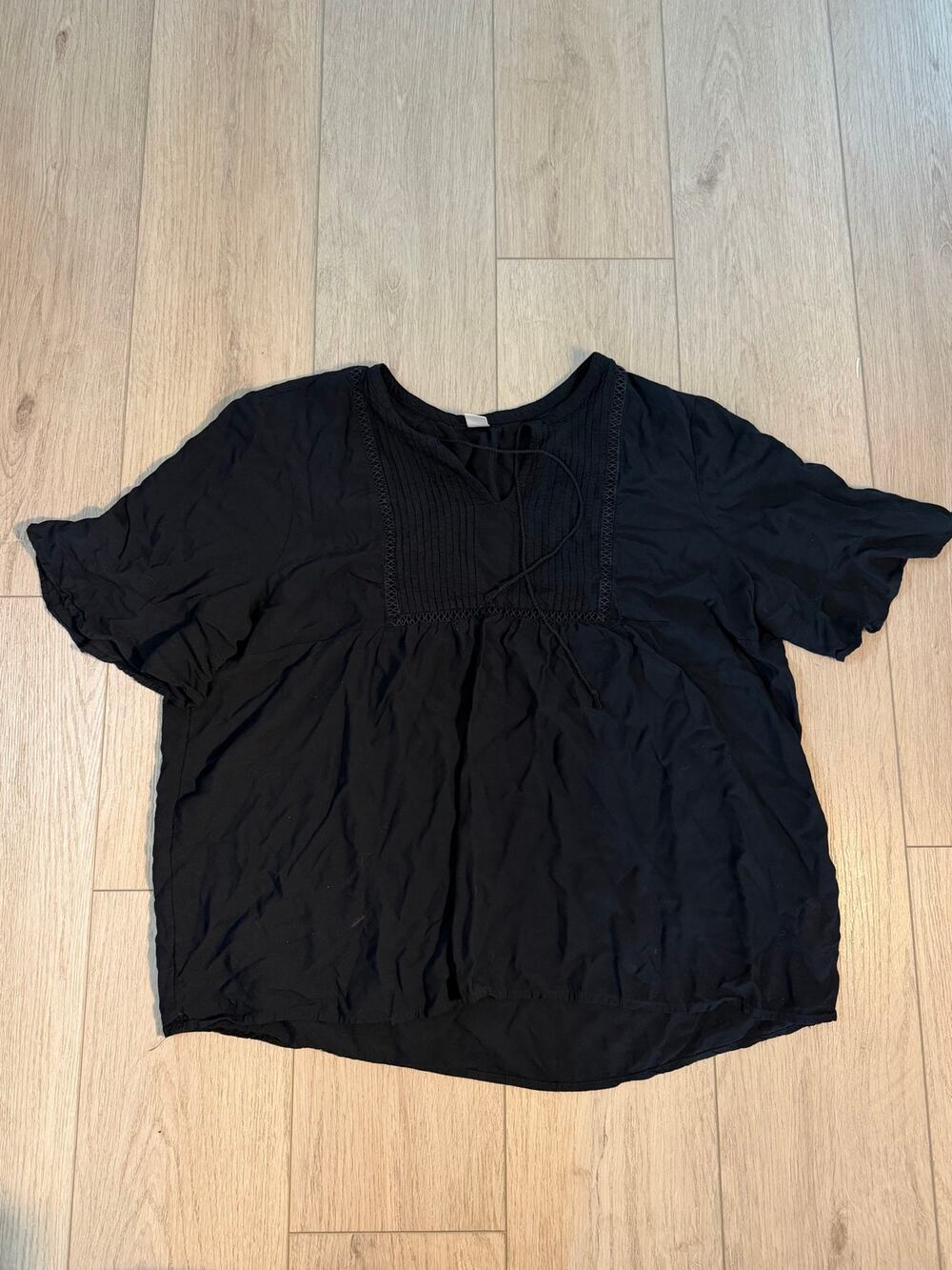 Old Navy Women’s Black Textured V-Nevk Flutter Sleeve Blouse Sz XL